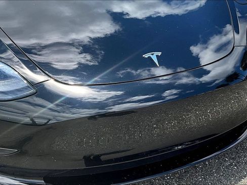 Used 2023 Tesla Model 3 Standard Range RWD image 26