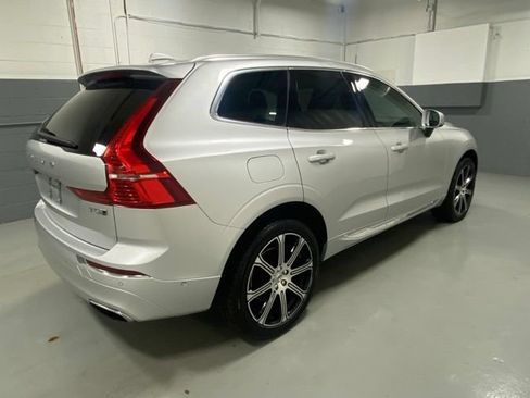 Used 2019 Volvo XC60 T5 Inscription w/ Protection Package AWD/4WD image 3