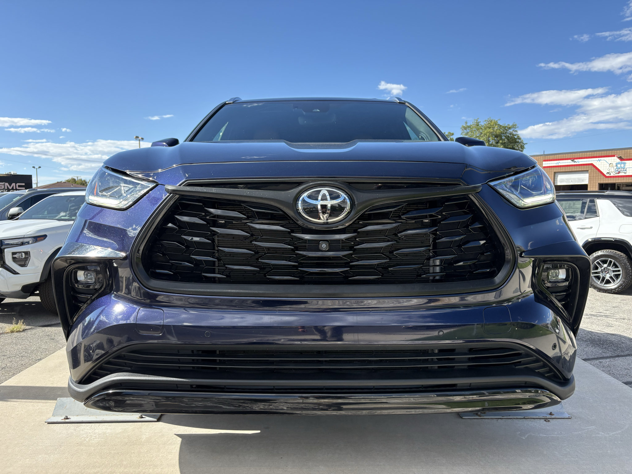 Used 2022 Toyota Highlander Platinum AWD/4WD image 13