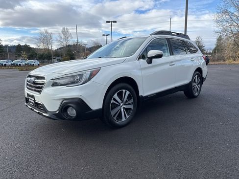 Used 2019 Subaru Outback 2.5i Limited w/ Popular Package #2 image 3