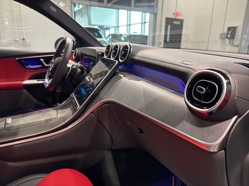 Used 2024 Mercedes-Benz GLC 43 AMG 4MATIC image 47