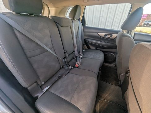 Used 2016 Nissan Rogue S image 14