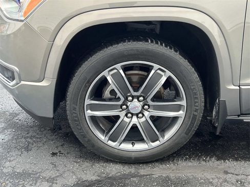 Certified 2019 GMC Acadia Denali w/ Technology Package image 9