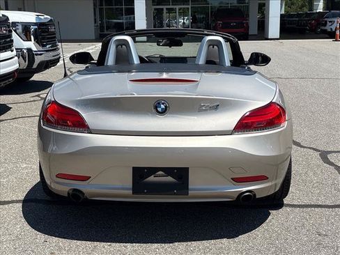 Used 2009 BMW Z4 sDrive35i RWD image 4