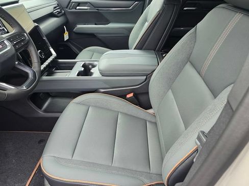 New 2026 GMC Acadia AT4 AWD/4WD image 18