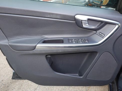 Used 2014 Volvo XC60 3.2 FWD image 16