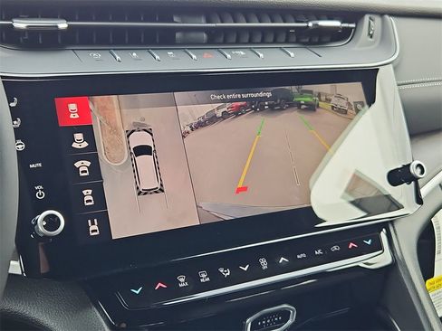 New 2026 Jeep Grand Cherokee Limited image 19