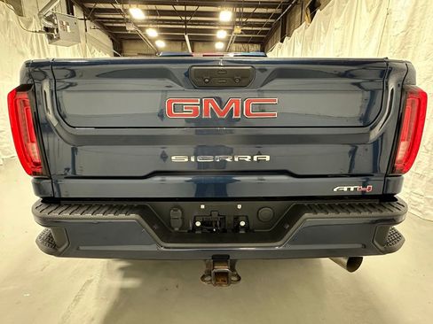 Used 2022 GMC Sierra 2500 AT4 image 6