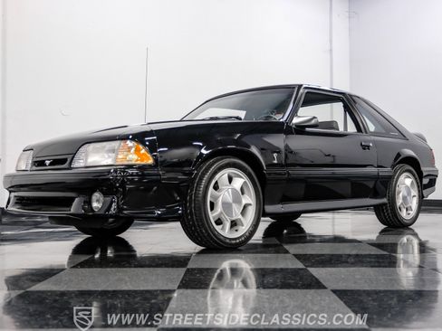 Used 1993 Ford Mustang Cobra RWD image 20