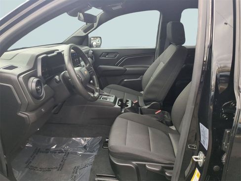 Used 2023 Chevrolet Colorado W/T image 21
