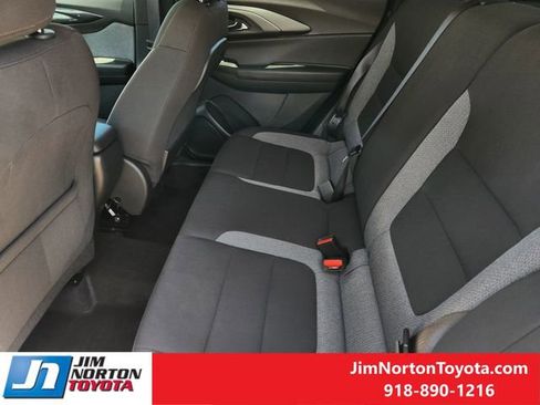Used 2025 Chevrolet TrailBlazer LT AWD/4WD image 29