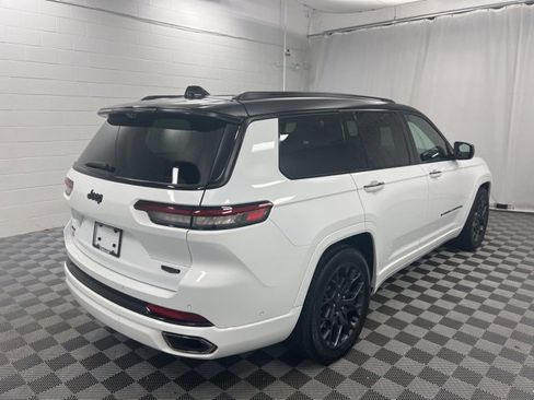 Used 2024 Jeep Grand Cherokee L Summit image 5