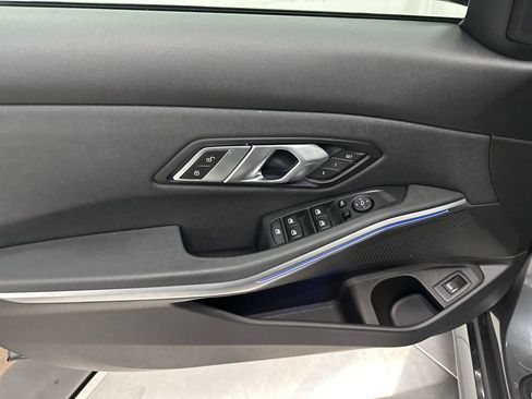 Used 2021 BMW 330i Sedan w/ M Sport Package image 12