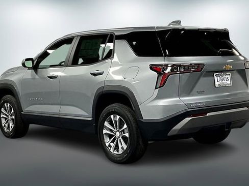 New 2026 Chevrolet Equinox LT image 3