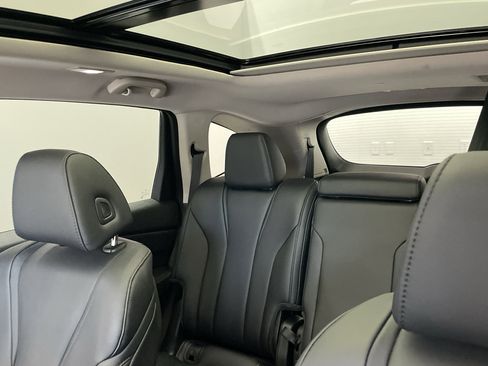 Used 2024 Acura MDX SH-AWD image 27