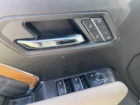 New 2026 GMC Canyon Denali AWD/4WD image 12