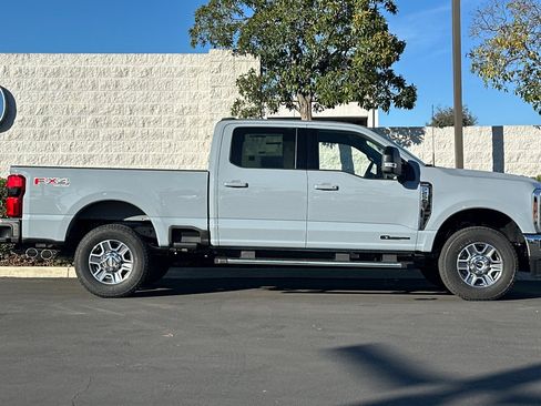 New 2026 Ford F250 Lariat w/ FX4 Off-Road Package image 3