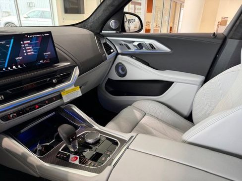 New 2026 BMW XM Label Red image 20