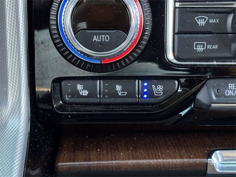 Used 2021 GMC Yukon XL Denali w/ Denali Ultimate Package image 20