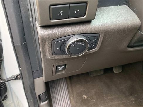 Used 2020 Ford Expedition XLT w/ Equipment Group 202A image 15