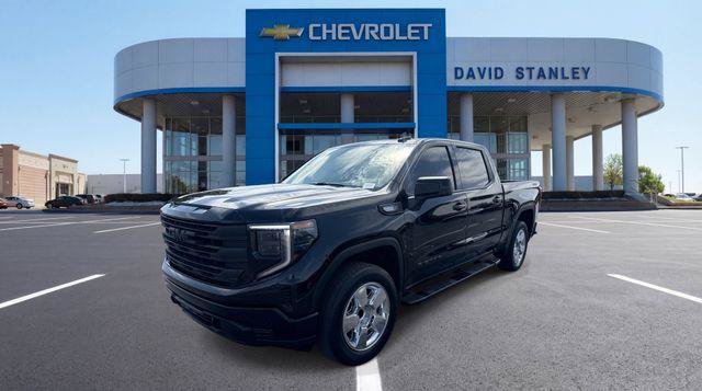 Used 2024 GMC Sierra 1500 SLE AWD/4WD image 1