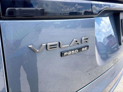 Used 2019 Land Rover Range Rover Velar R-Dynamic SE AWD/4WD image 21