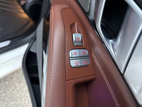 Used 2020 BMW X7 xDrive40i w/ Premium Package image 62