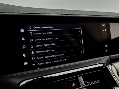 Used 2025 Porsche Panamera w/ Premium Package image 64