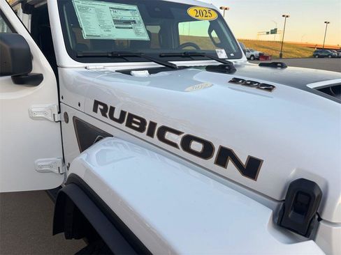 New 2025 Jeep Wrangler Unlimited Rubicon 392 image 17