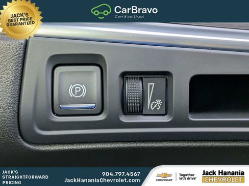 Certified 2024 Cadillac XT5 Luxury FWD image 27