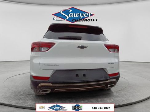 Used 2023 Chevrolet TrailBlazer ACTIV w/ Sun and Liftgate Package FWD image 4