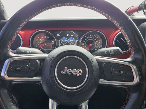 Used 2022 Jeep Gladiator Rubicon w/ LED Lighting Group AWD/4WD image 14