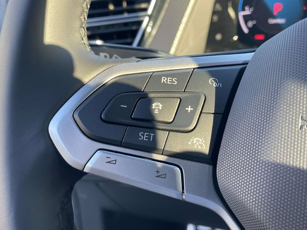 New 2026 Volkswagen Atlas Cross Sport SEL Premium R-Line AWD/4WD image 25