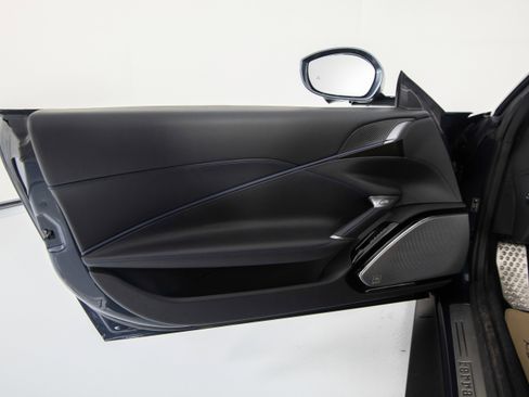 Certified 2025 Ferrari Roma Spider image 12