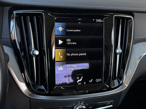 Used 2021 Volvo S60 T8 Inscription w/ Climate Package image 14