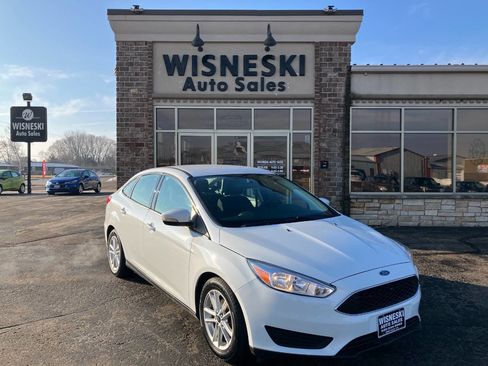 Used 2017 Ford Focus SE w/ Interior Protection Package image 1