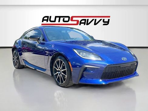 Used 2023 Toyota GR86 RWD image 1