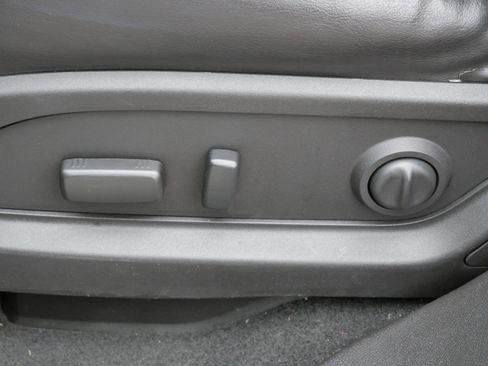 Used 2016 Buick Enclave Leather image 18