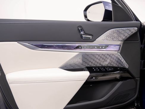 New 2026 BMW 750e xDrive AWD/4WD image 14
