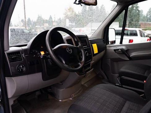Used 2018 Mercedes-Benz Sprinter 144 Cargo image 20