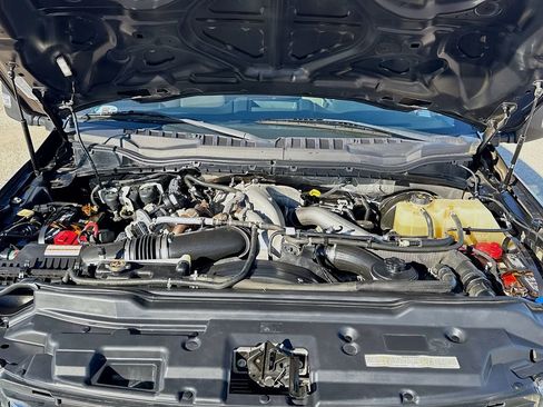 Used 2021 Ford F250 XLT image 28