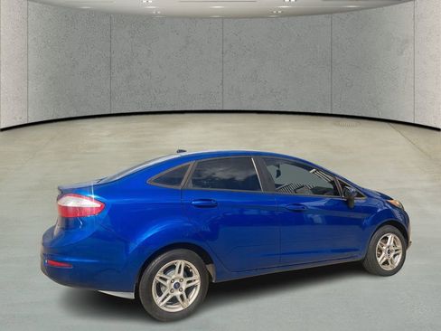 Used 2018 Ford Fiesta SE image 5