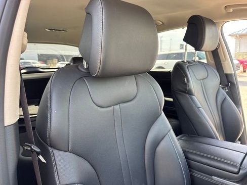 Used 2024 Genesis GV80 2.5T image 25