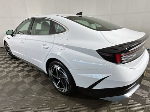 Used 2026 Hyundai Sonata SEL FWD image 5