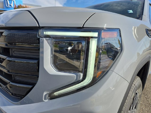 Used 2024 GMC Sierra 1500 Elevation AWD/4WD image 6