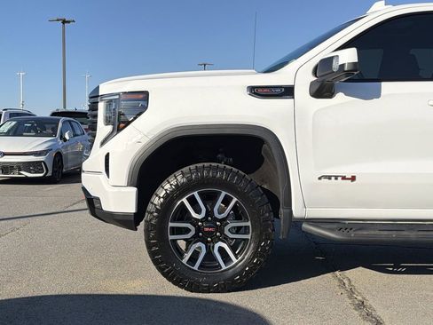 Used 2024 GMC Sierra 1500 AT4 w/ Technology Package image 14