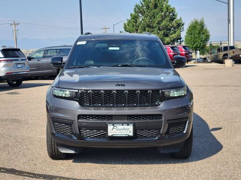New 2025 Jeep Grand Cherokee L Altitude image 6