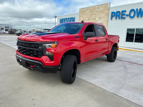 Used 2026 Chevrolet Silverado 1500 Custom Trail Boss w/ Dark Appearance Package AWD/4WD image 7