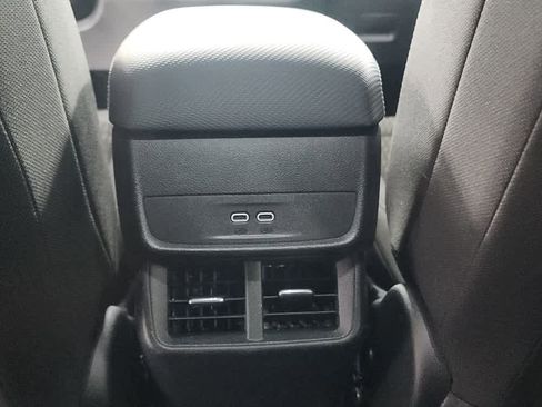 Used 2025 Chevrolet Equinox LT image 32