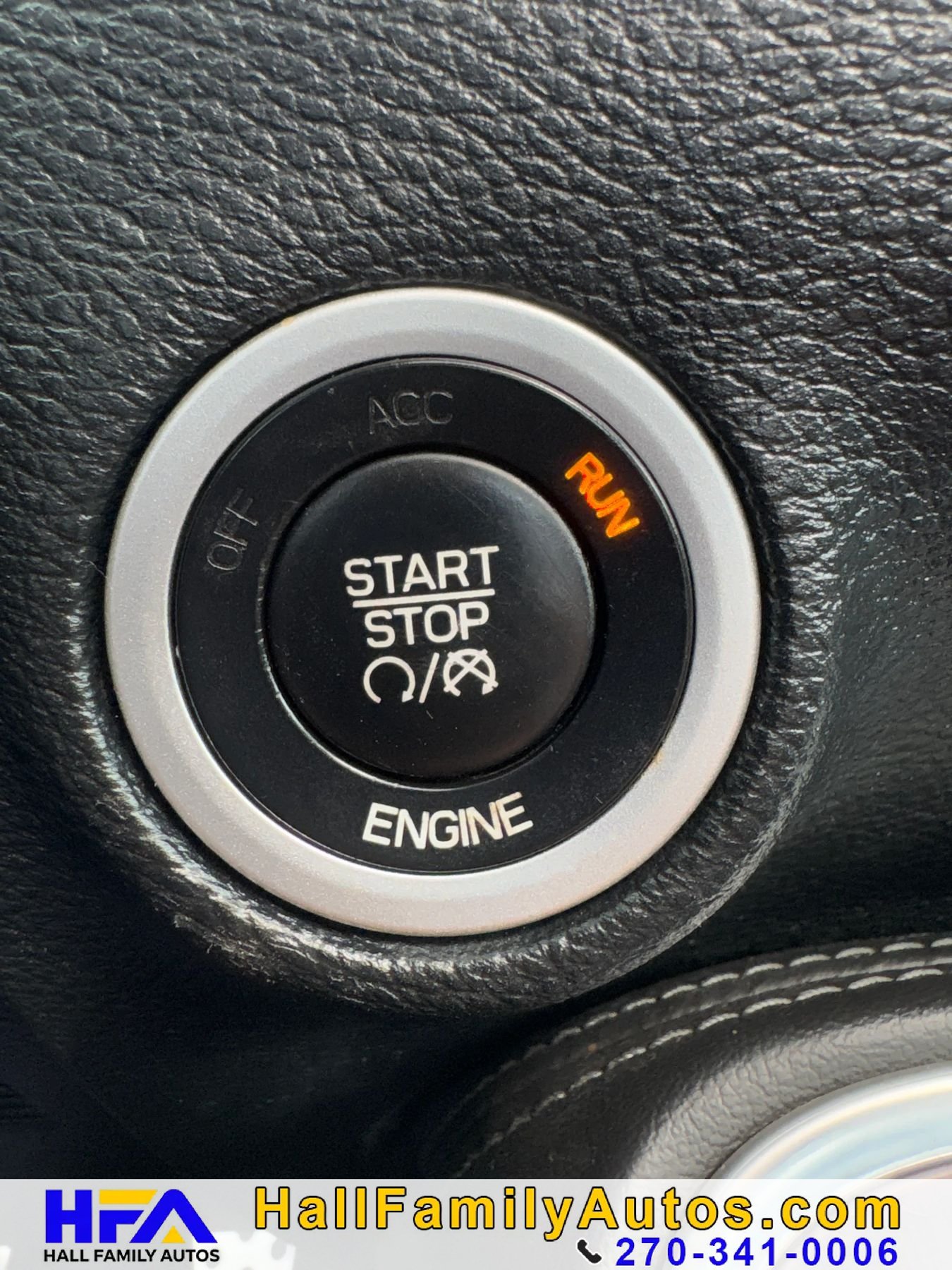 Used 2015 Dodge Challenger R/T RWD image 27